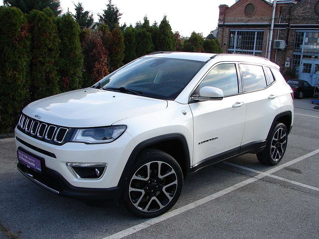 Jeep Compass 2,0 MultiJet II AWD Limited Aut. ***GEBRAUCHTWA… bei Automobile B.Unger in 