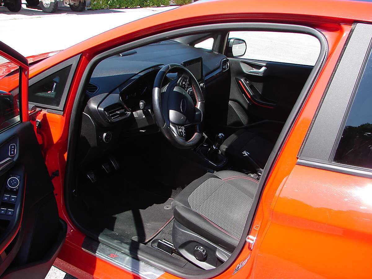 242f7d5e-ab64-433a-a6a3-4d1ce3ebe6d5_78d34f1f-40c6-47cd-a3ff-eecb87202bd5 bei Automobile B.Unger in 