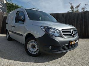 Mercedes-Benz Citan 109 CDI 1steHAND/1MAIN NETTO: 11.562 EURO bei B&D Cars in 8791 - Beveren-Leie