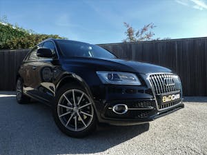 Audi Q5 2.0 TDi S‑LINE 1steHAND/1MAIN NETTO: 18.174 EURO bei B&D Cars in 8791 - Beveren-Leie